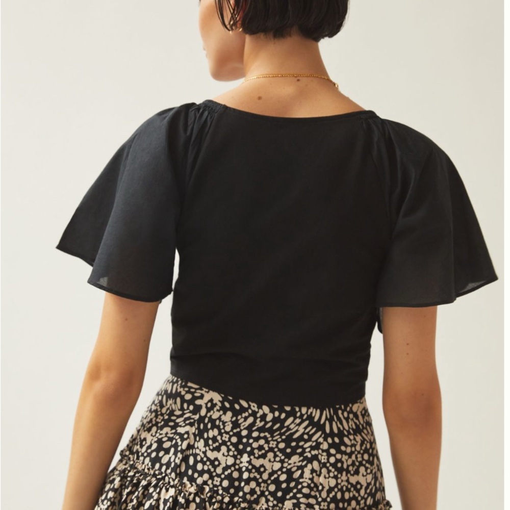 Anthropologie (Maeve) Black Crop Top with Flutter Sleeves and tie cinch - Picture 3 of 6